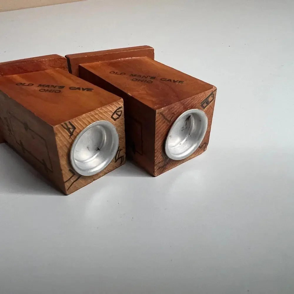 Vintage Wooden‎ Outhouse “Ma” & “Pa” Salt and Pepper Shakers Old Man’s Cave Ohio